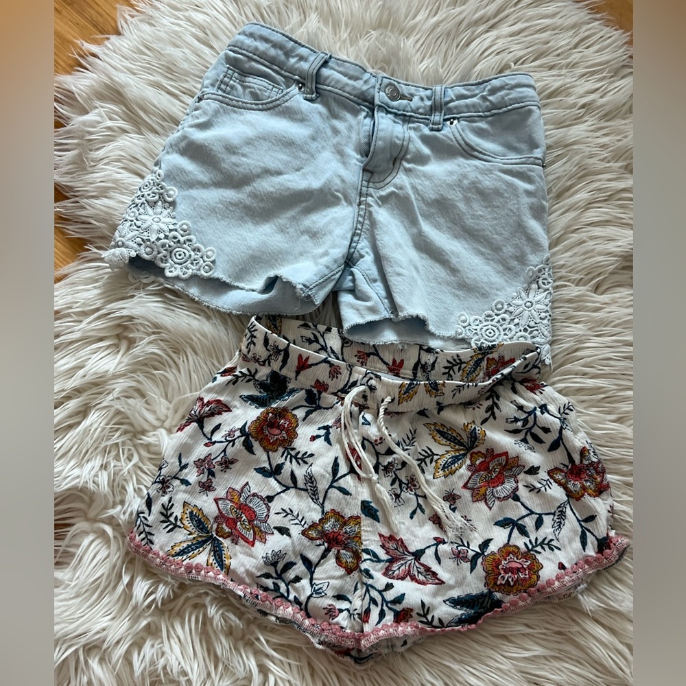 Set of 2 - Old Navy Light Blue Denim Shorts and Floral Drawstring Shorts